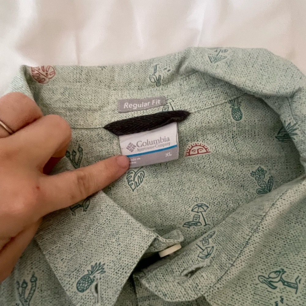 Columbia Light Green Men's Casual Shirt